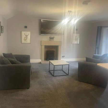 Cosy Apartment Above Village Pub 巴克斯顿 外观 照片