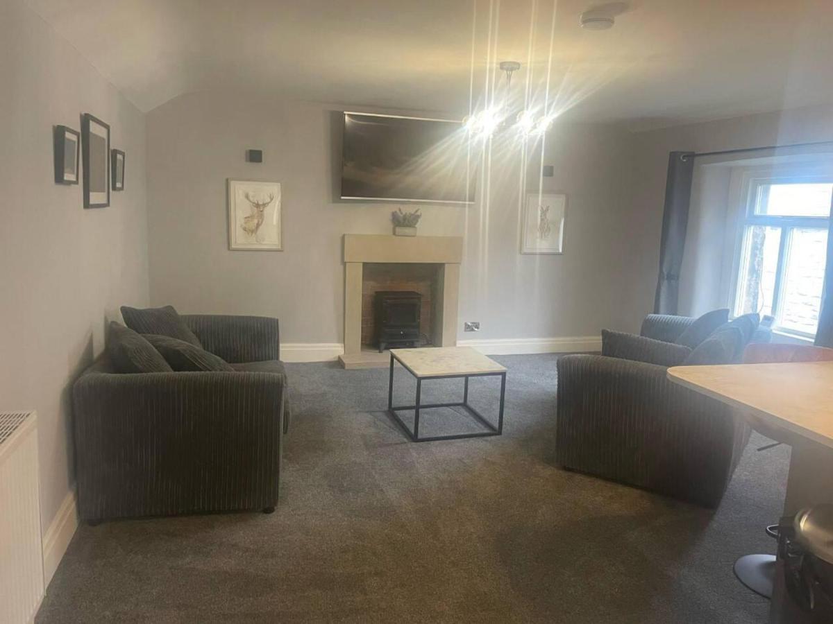 Cosy Apartment Above Village Pub 巴克斯顿 外观 照片