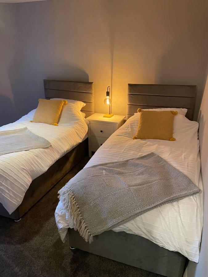 Cosy Apartment Above Village Pub 巴克斯顿 外观 照片